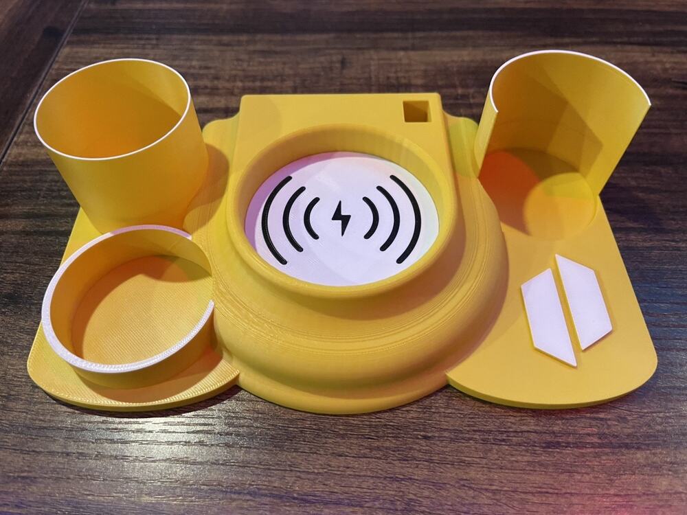 P U F F Co Stand For Peak Pro 3D Printed W/QTip Holder WirlessCharging(Yellow)